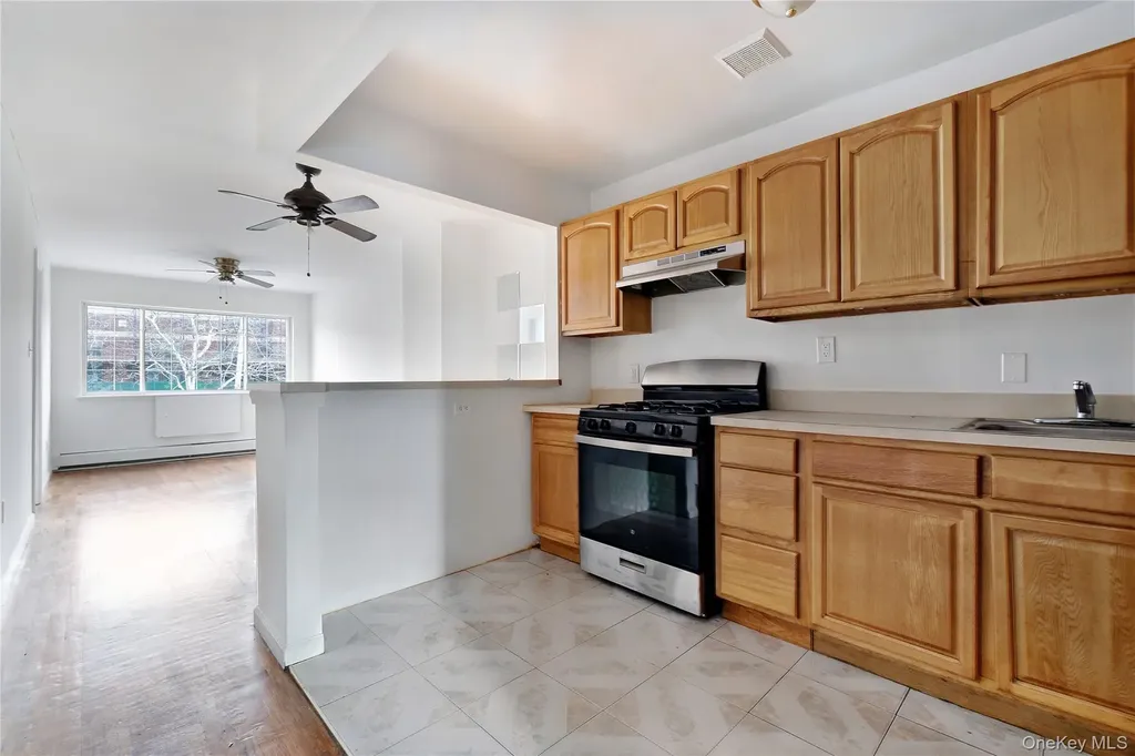 964 Hemlock Street Brooklyn NY 11208