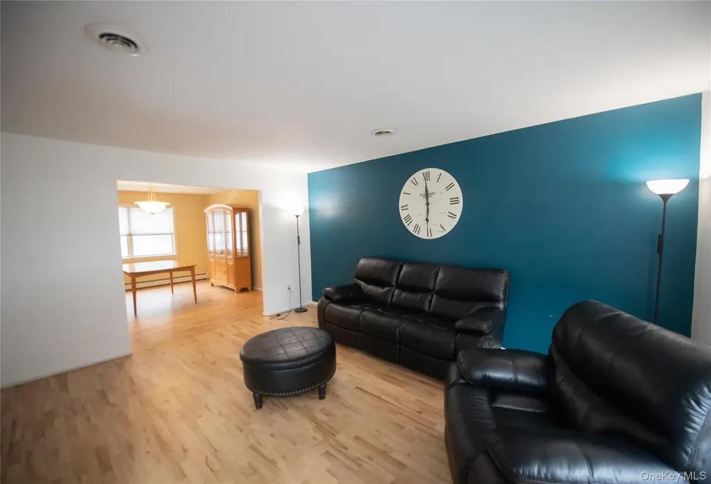 17 Oakley Boulevard Garnerville NY 10923