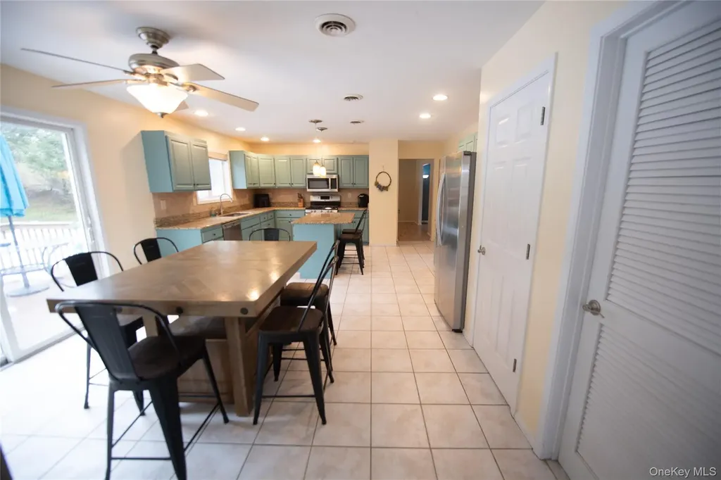 17 Oakley Boulevard Garnerville NY 10923