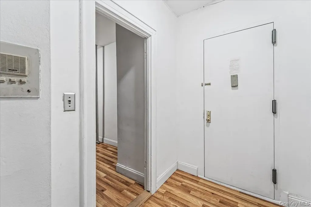 61-40 Saunders Rego Park NY 11374