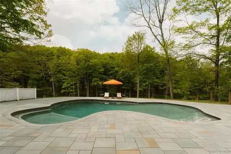 1046 Bulls Head Road Clinton Corners NY 12514