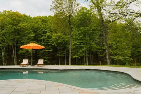 1046 Bulls Head Road Clinton Corners NY 12514