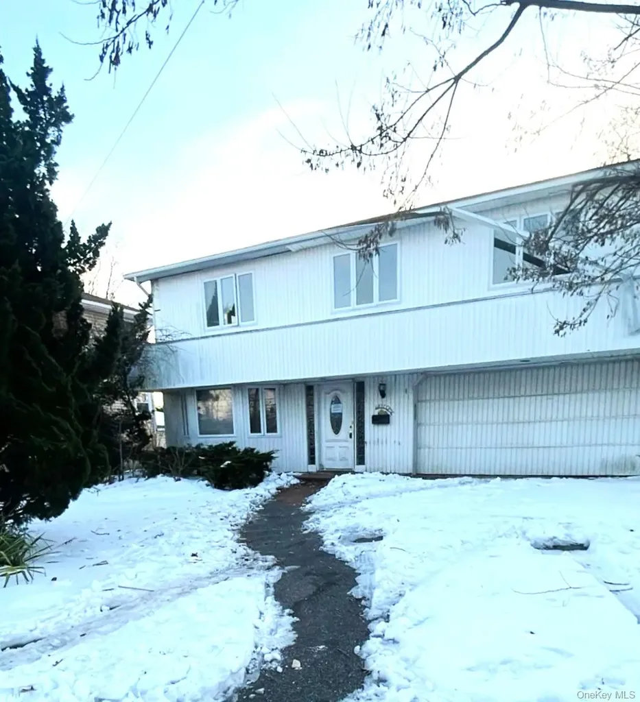 2794 Lincoln Boulevard Merrick NY 11566