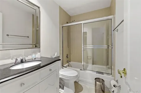 5 Elizabeth Court Briarcliff Manor NY 10510