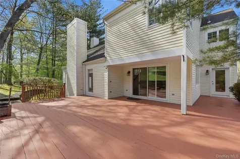 5 Elizabeth Court Briarcliff Manor NY 10510
