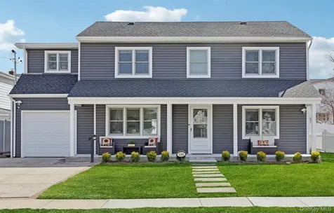 1361 Kew Avenue Hewlett NY 11557
