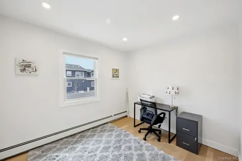 1361 Kew Avenue Hewlett NY 11557