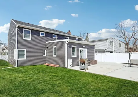 1361 Kew Avenue Hewlett NY 11557