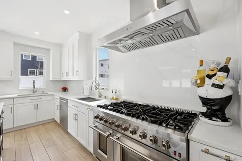 1361 Kew Avenue Hewlett NY 11557