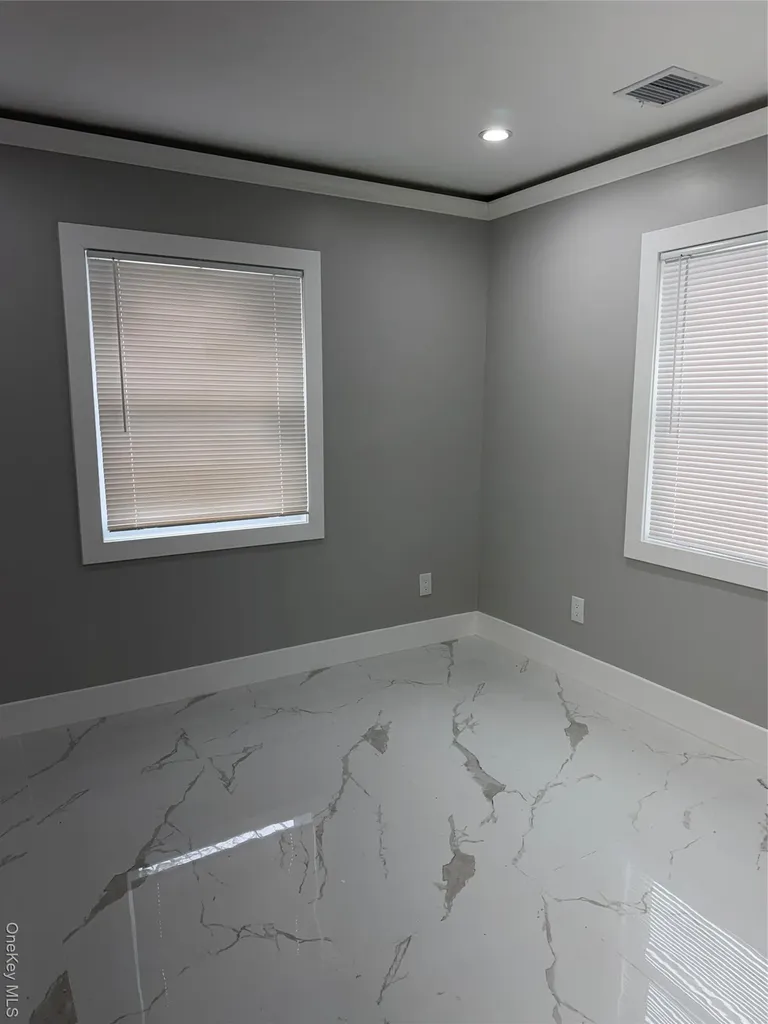 51 Osprey Place Massapequa NY 11758