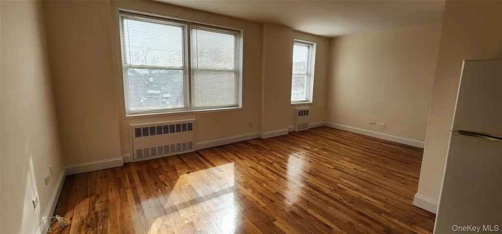 222-89 Braddock Avenue Bellerose NY 11428