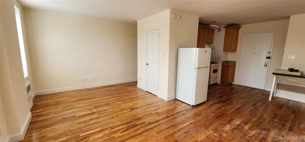 222-89 Braddock Avenue Bellerose NY 11428