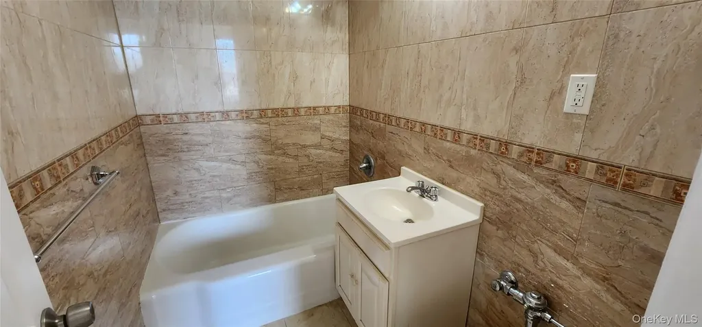 222-89 Braddock Avenue Bellerose NY 11428