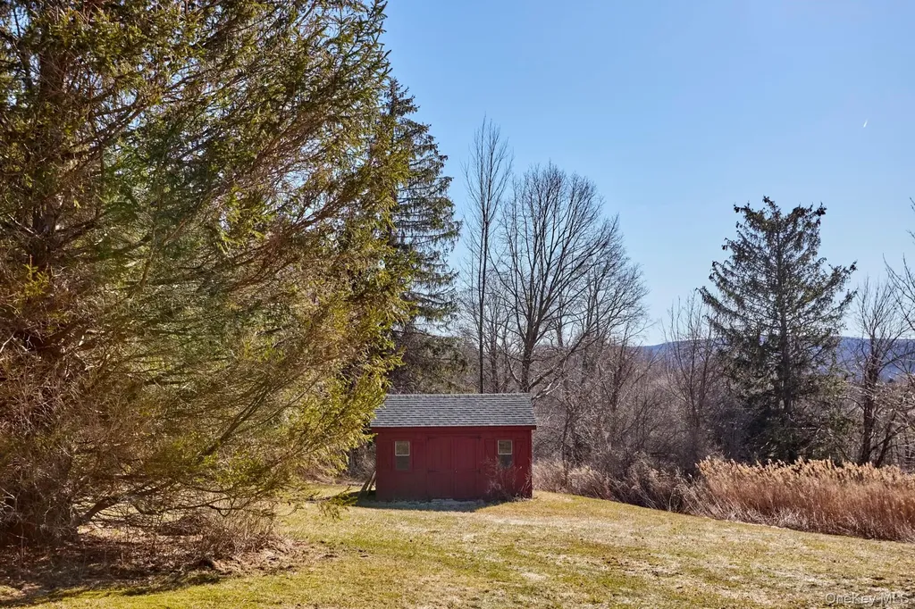 87 Kaye Road Millerton NY 12546