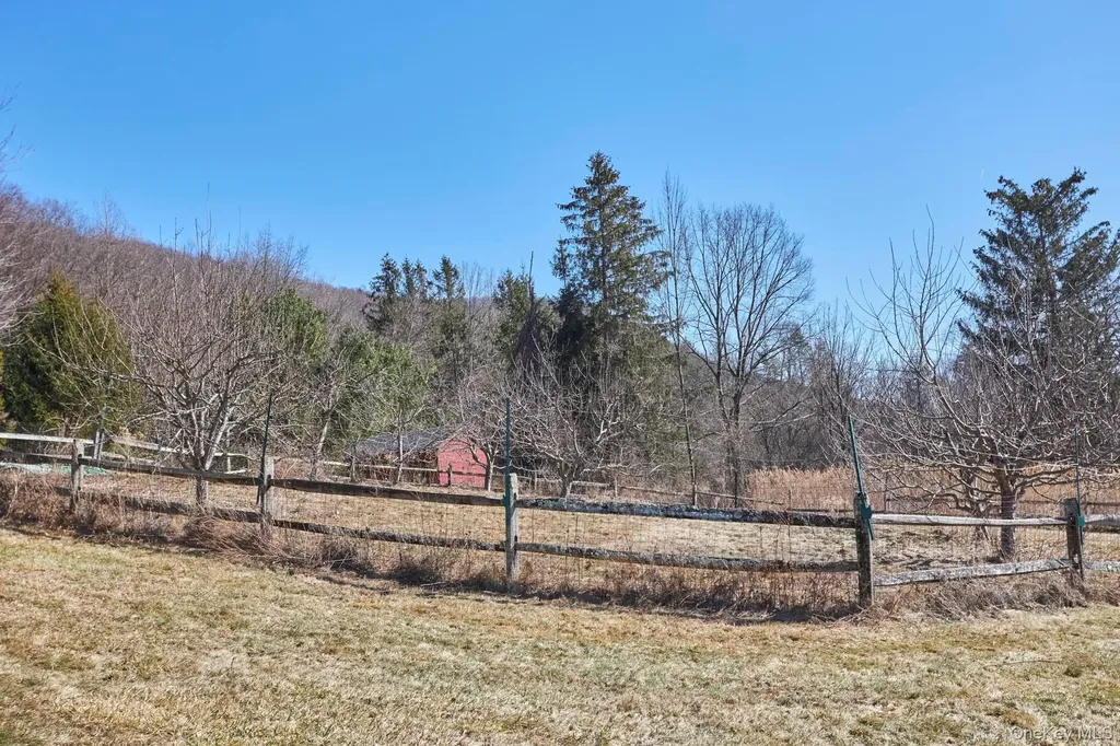 87 Kaye Road Millerton NY 12546