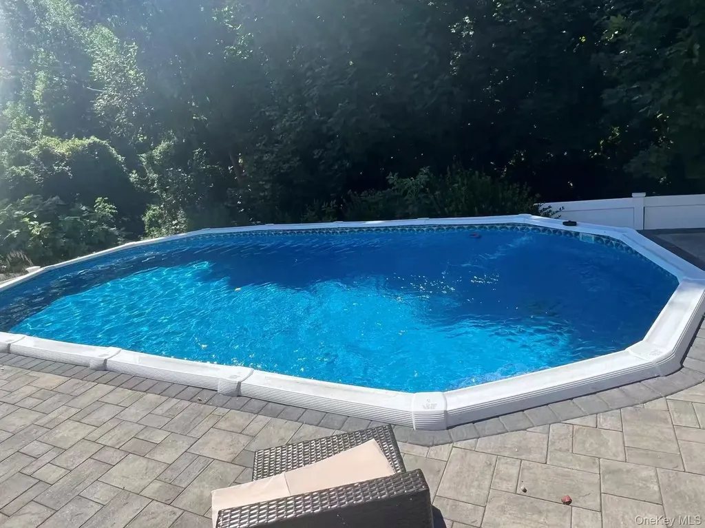 23 Bowman Lane Kings Park NY 11754