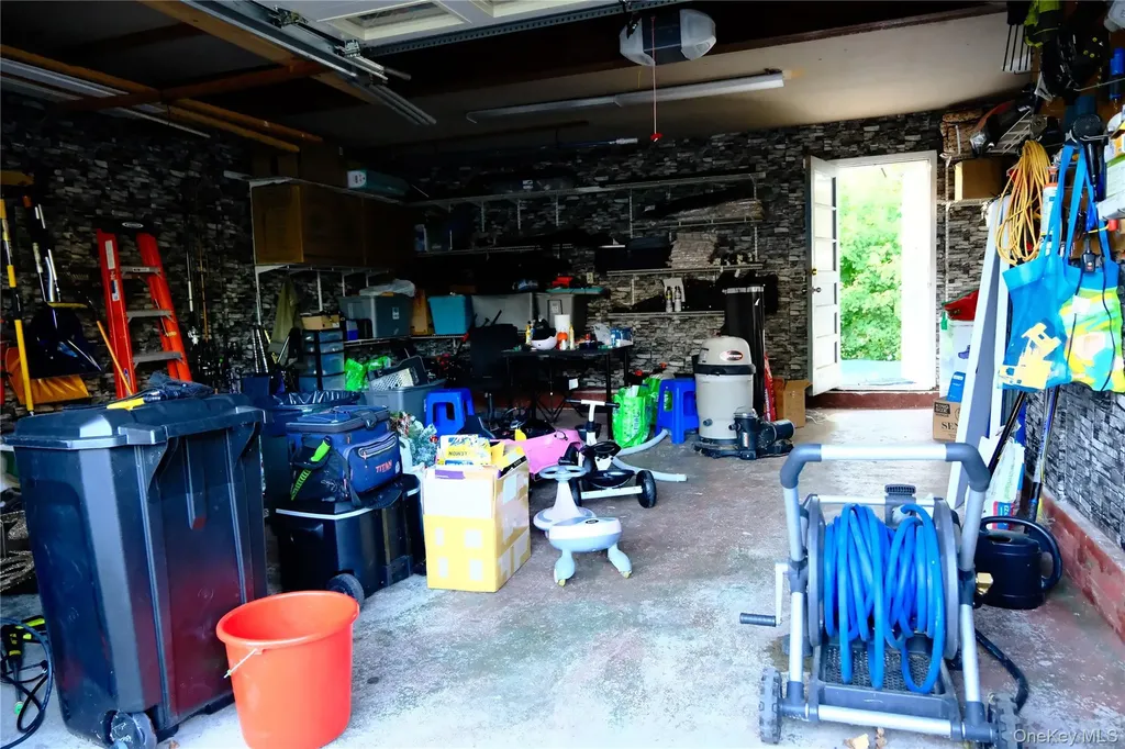 23 Bowman Lane Kings Park NY 11754
