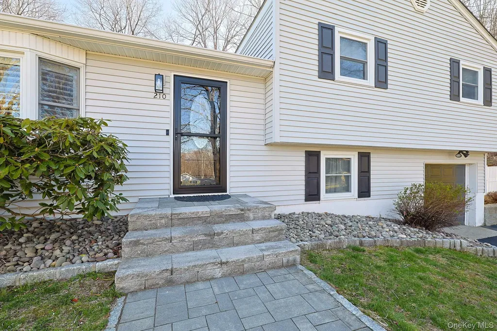 210 Varian Road Cortlandt Manor NY 10567