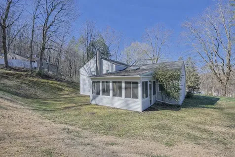 210 Varian Road Cortlandt Manor NY 10567