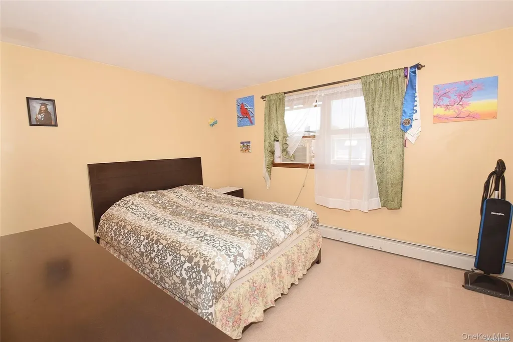305 S 10th Street New Hyde Park NY 11040