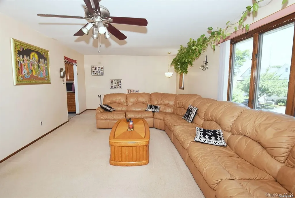 305 S 10th Street New Hyde Park NY 11040