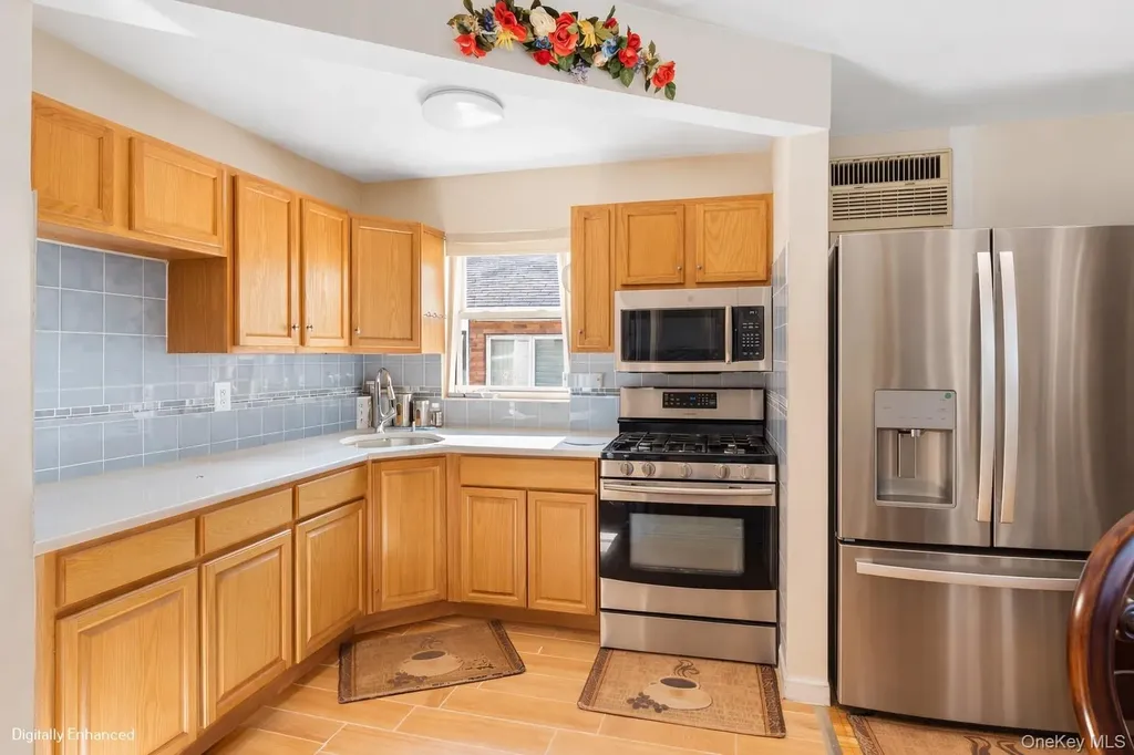 727 E 83rd Street Brooklyn NY 11236