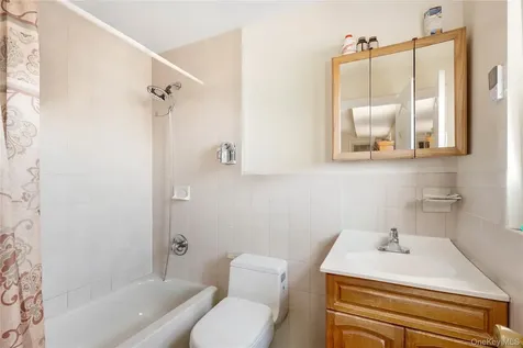 727 E 83rd Street Brooklyn NY 11236