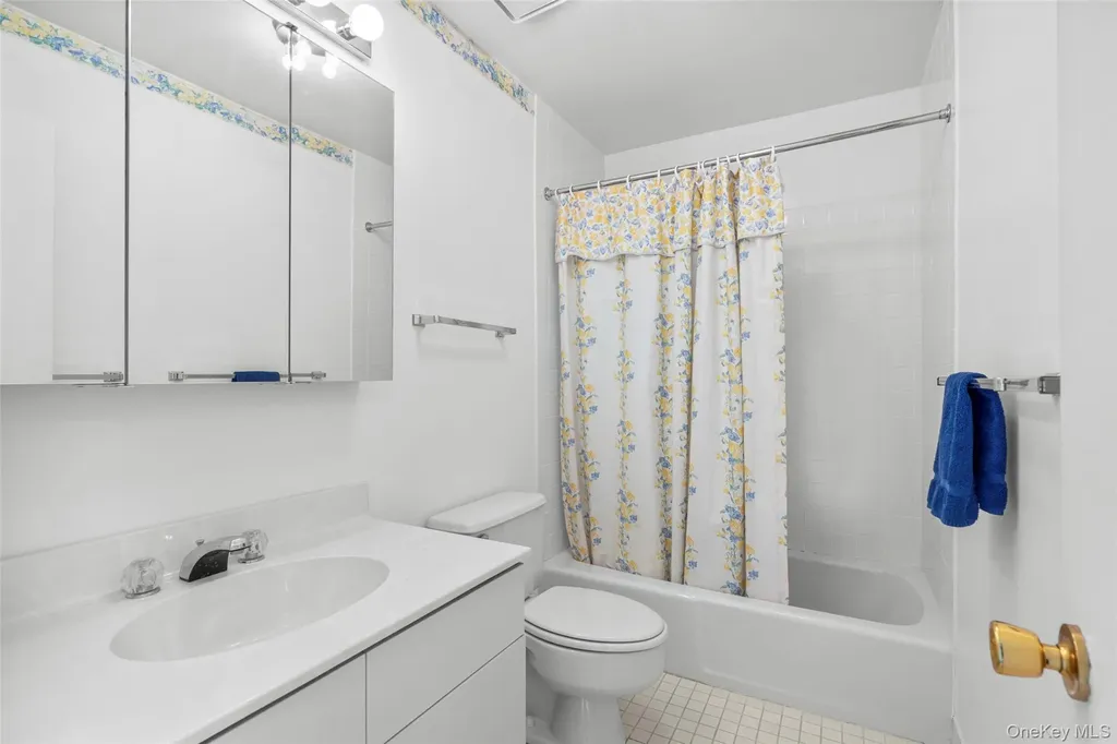 601 Fairway Green Mamaroneck NY 10543