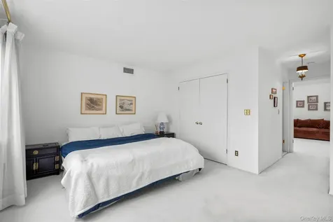 601 Fairway Green Mamaroneck NY 10543
