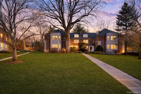 3 Sentry Place Scarsdale NY 10583