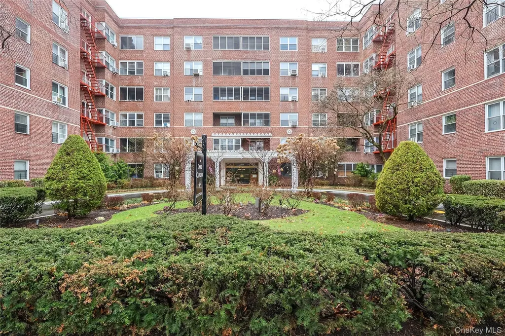 67-38 108th Street Forest Hills NY 11375