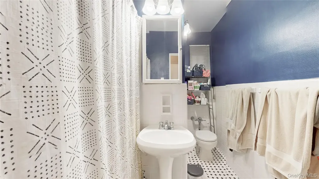 67-38 108th Street Forest Hills NY 11375