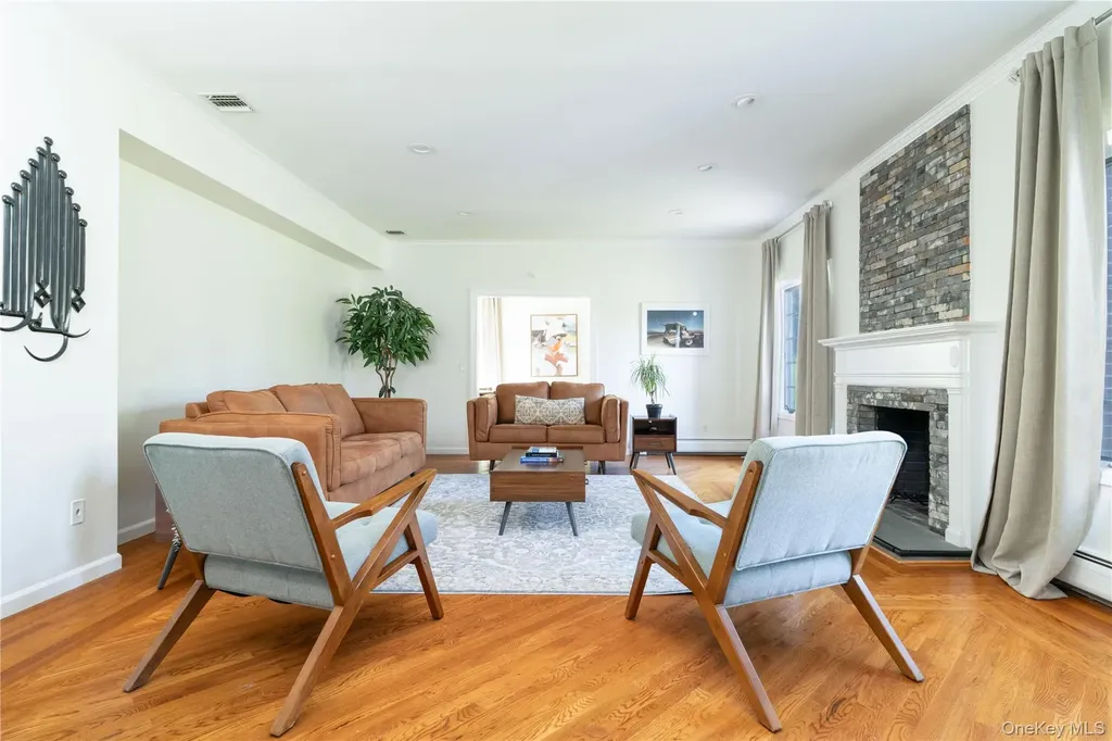 27 Valenza Lane Blauvelt NY 10913