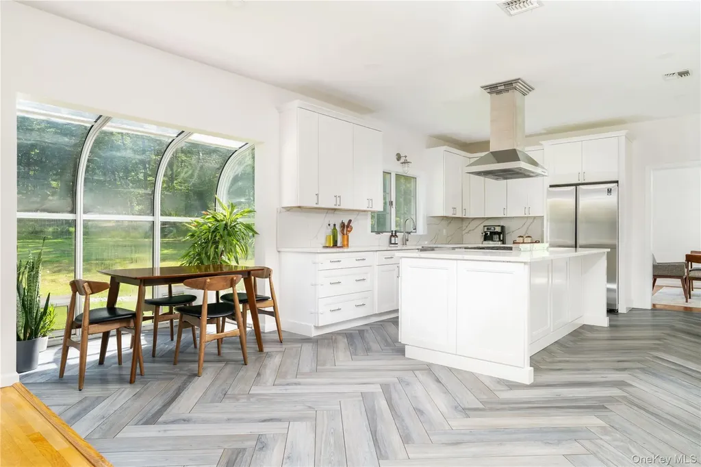 27 Valenza Lane Blauvelt NY 10913