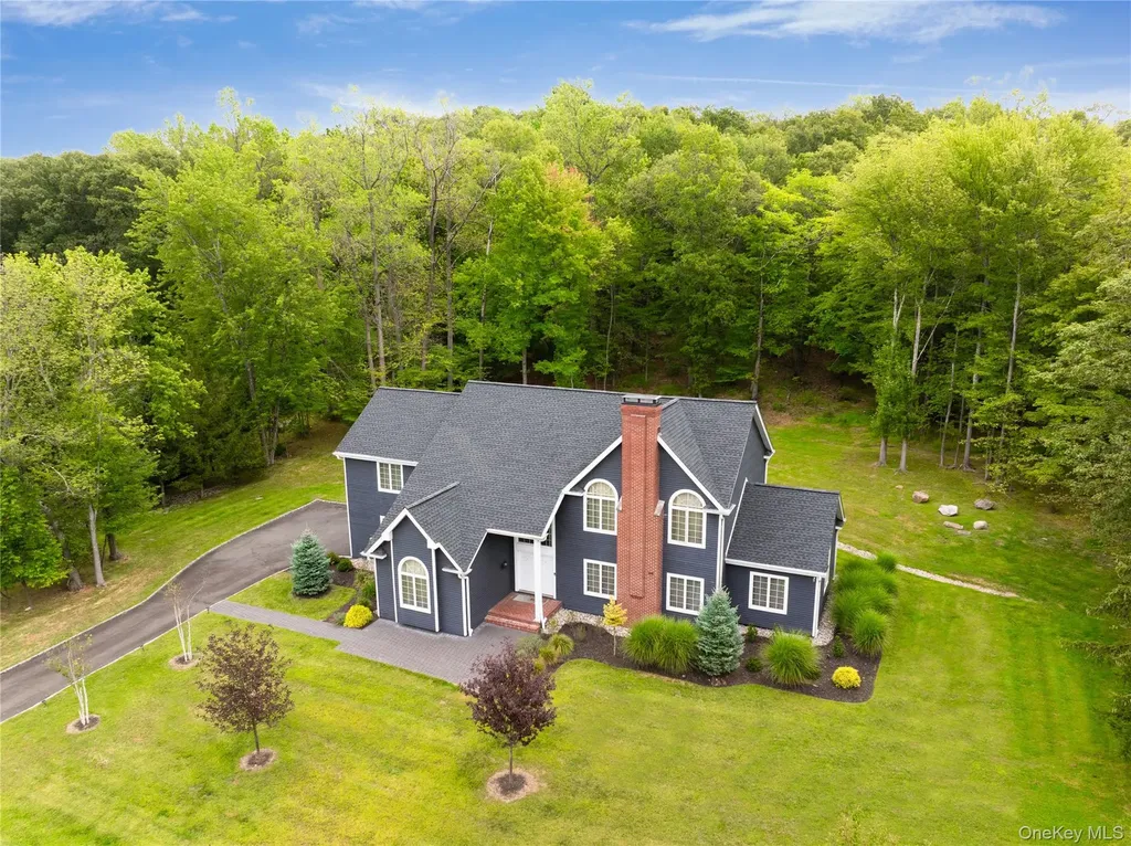27 Valenza Lane Blauvelt NY 10913
