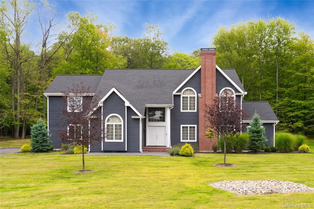 27 Valenza Lane Blauvelt NY 10913