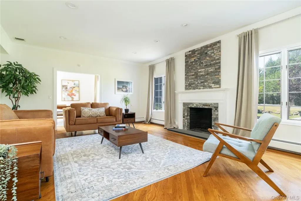 27 Valenza Lane Blauvelt NY 10913