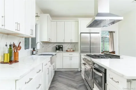 27 Valenza Lane Blauvelt NY 10913