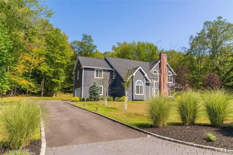 27 Valenza Lane Blauvelt NY 10913