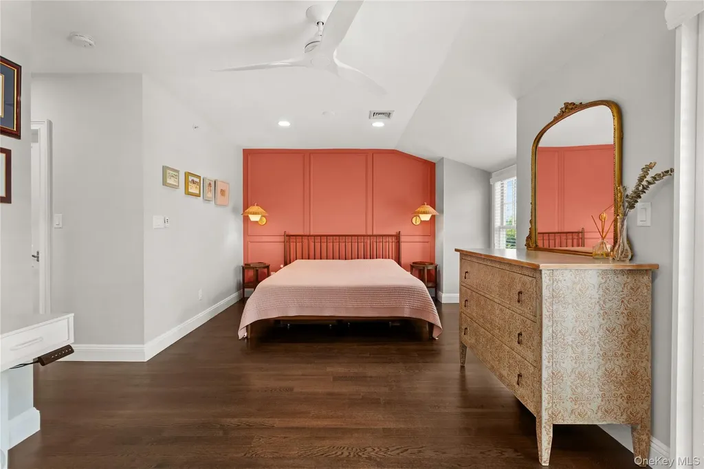 5 Rosebud Lane Babylon NY 11702