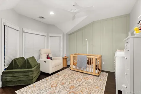 5 Rosebud Lane Babylon NY 11702