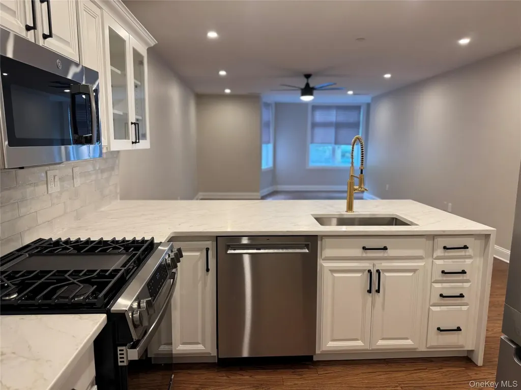 3111 Leeward Drive Haverstraw NY 10927