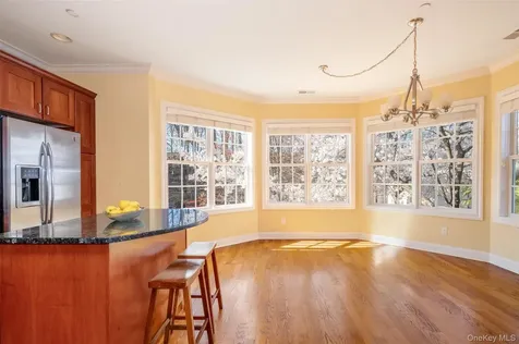 31 1st Street Pelham NY 10803