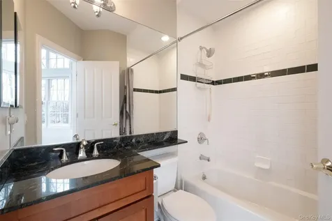 31 1st Street Pelham NY 10803