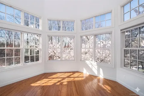 31 1st Street Pelham NY 10803