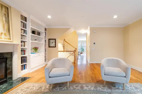 31 1st Street Pelham NY 10803