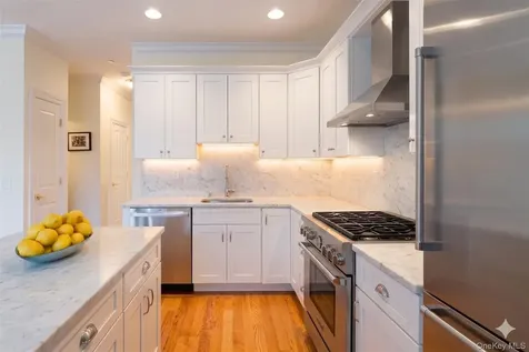 31 1st Street Pelham NY 10803