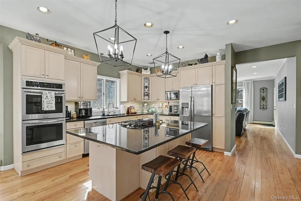 3 Nova Drive Cornwall NY 12518