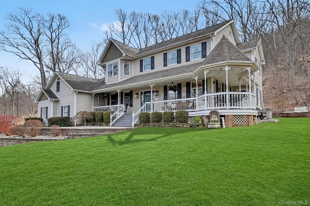 3 Nova Drive Cornwall NY 12518