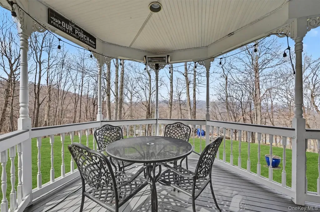 3 Nova Drive Cornwall NY 12518
